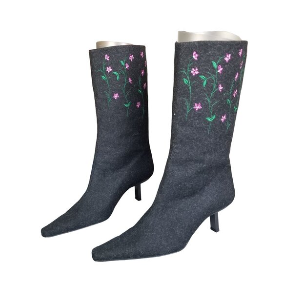 NWOB Charcoal Gray Made In Italy Designer felted wool embroidered flower boots - Picture 3 of 15